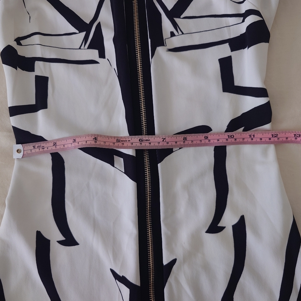 FLAW Zip-up ROBERTO CAVALLI Runway Leaves Print Black White Short Dress Mini 38 - Picture 5 of 16